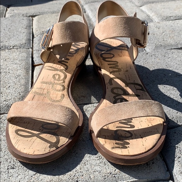 IT’S A STEAL🔥Sam Edelman block heel sandals! - Picture 6 of 8